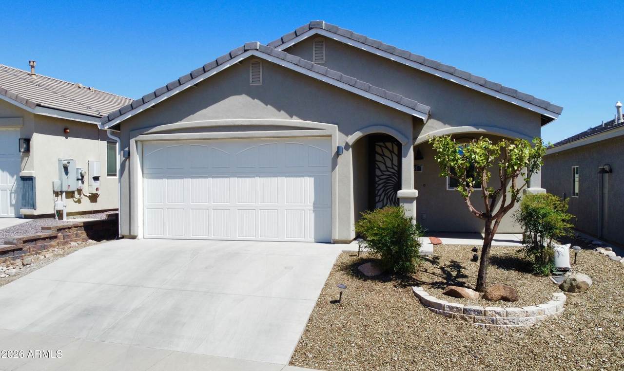 132 Stonecrest Drive - Photo 1