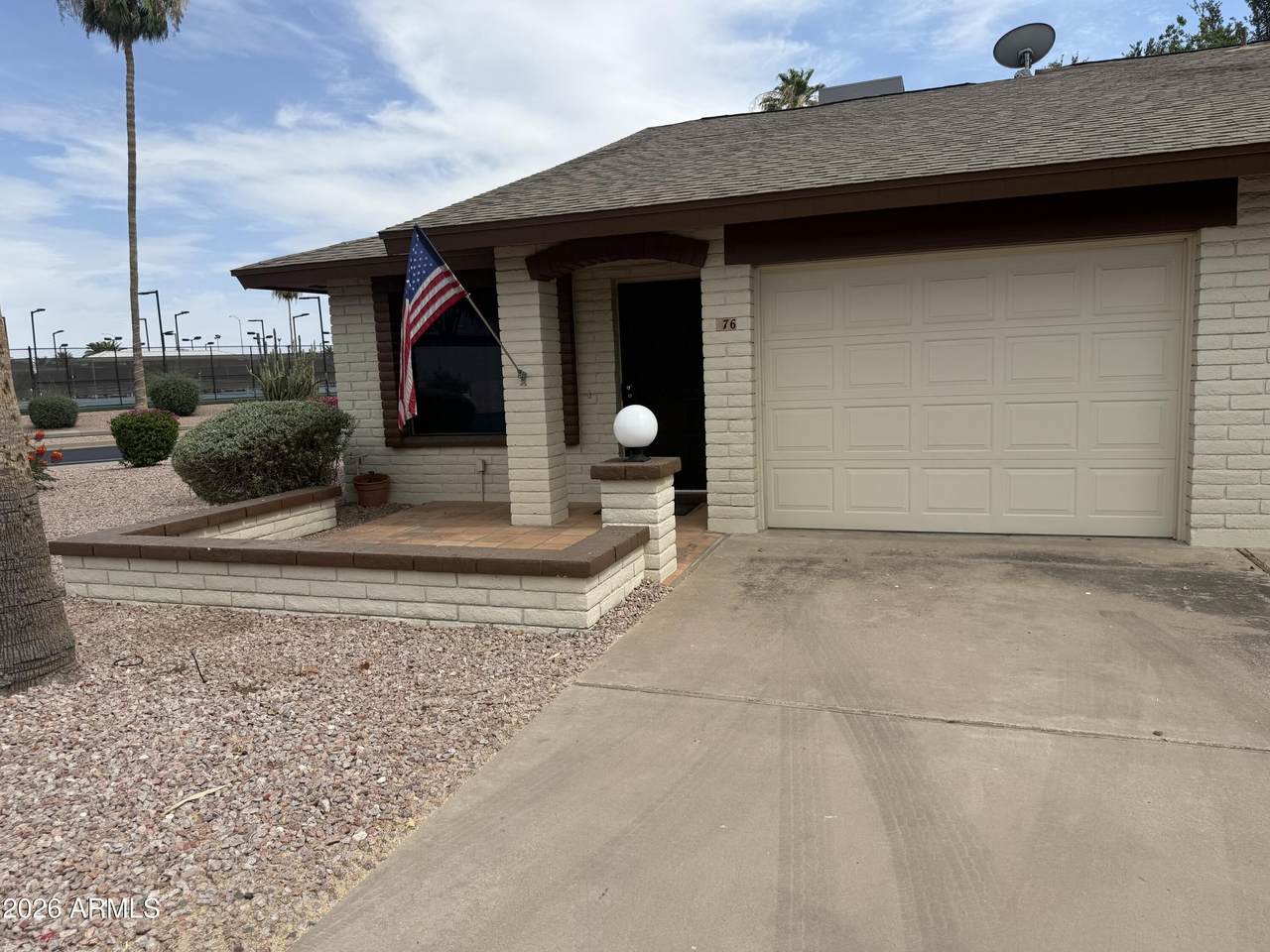 2064 Farnsworth Drive - Photo 1