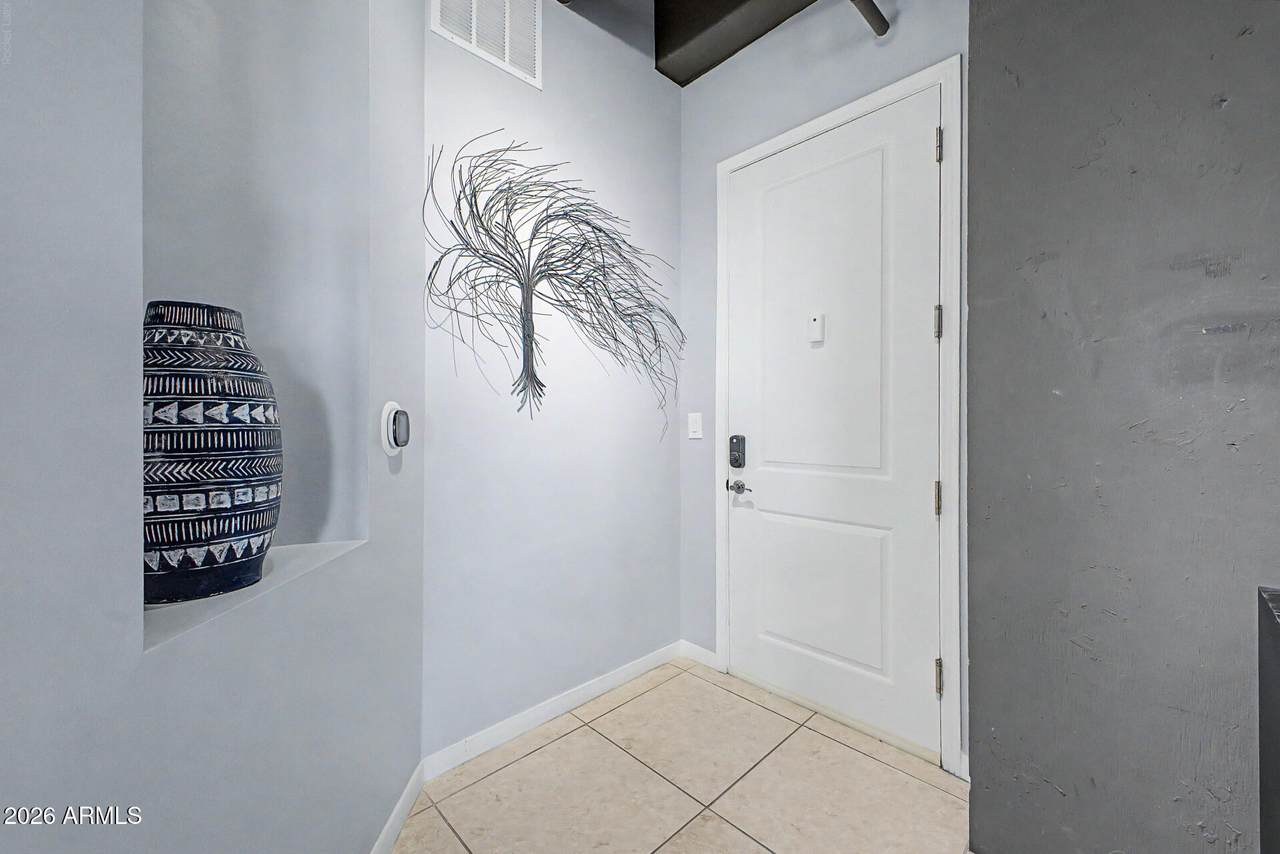 1 Lexington Avenue - Photo 1