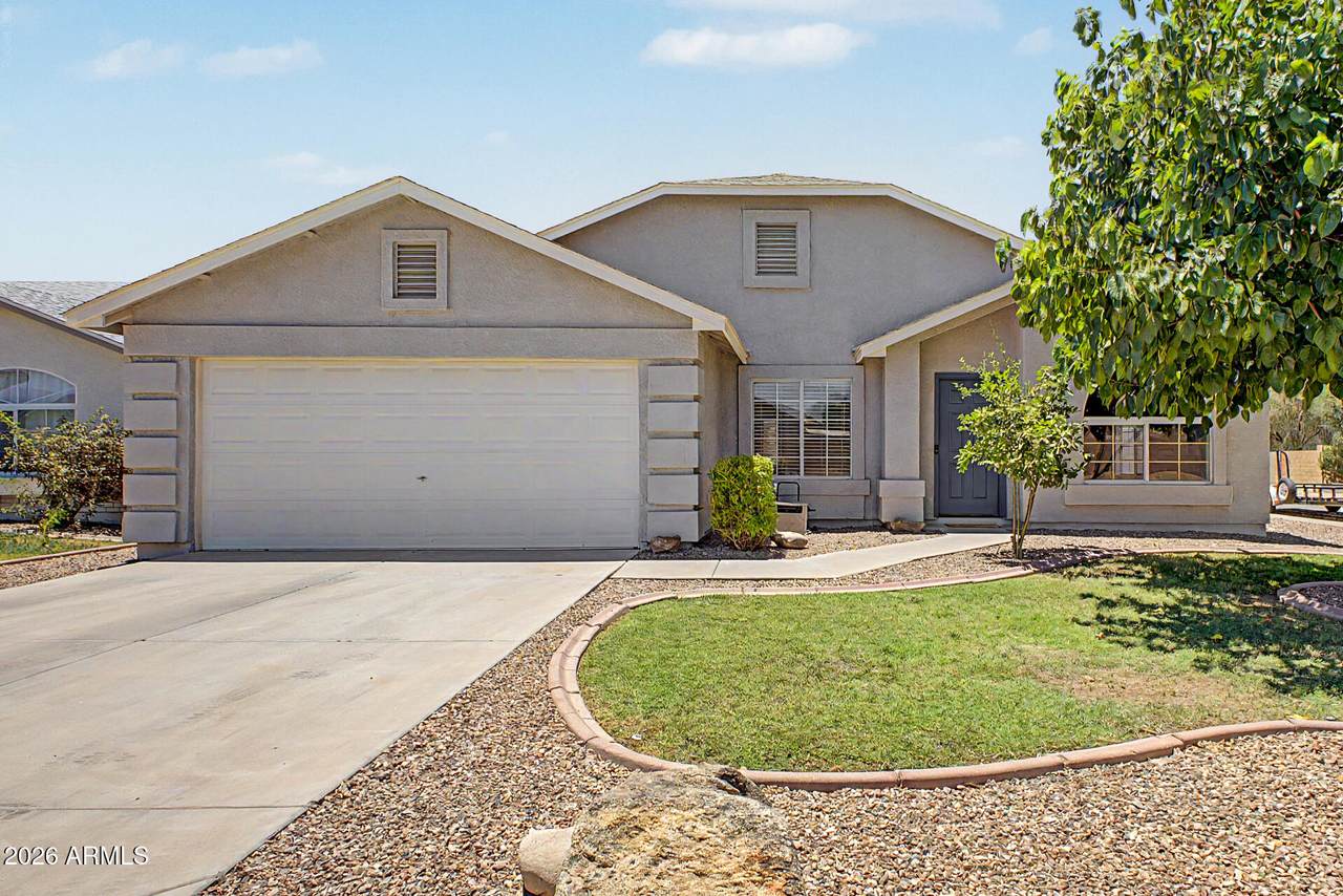 40018 Lerwick Drive - Photo 1