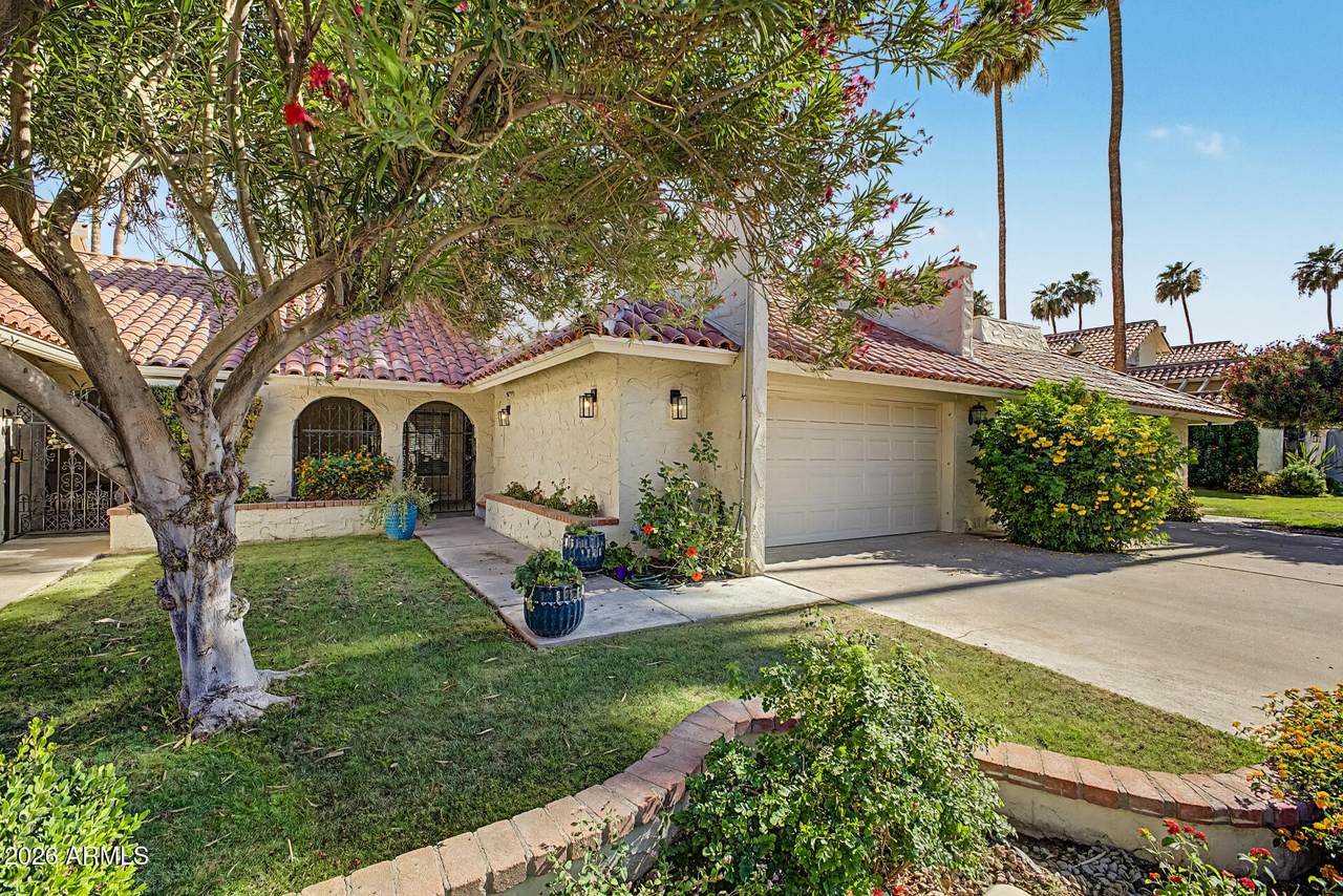 7123 Buena Terra Way - Photo 1