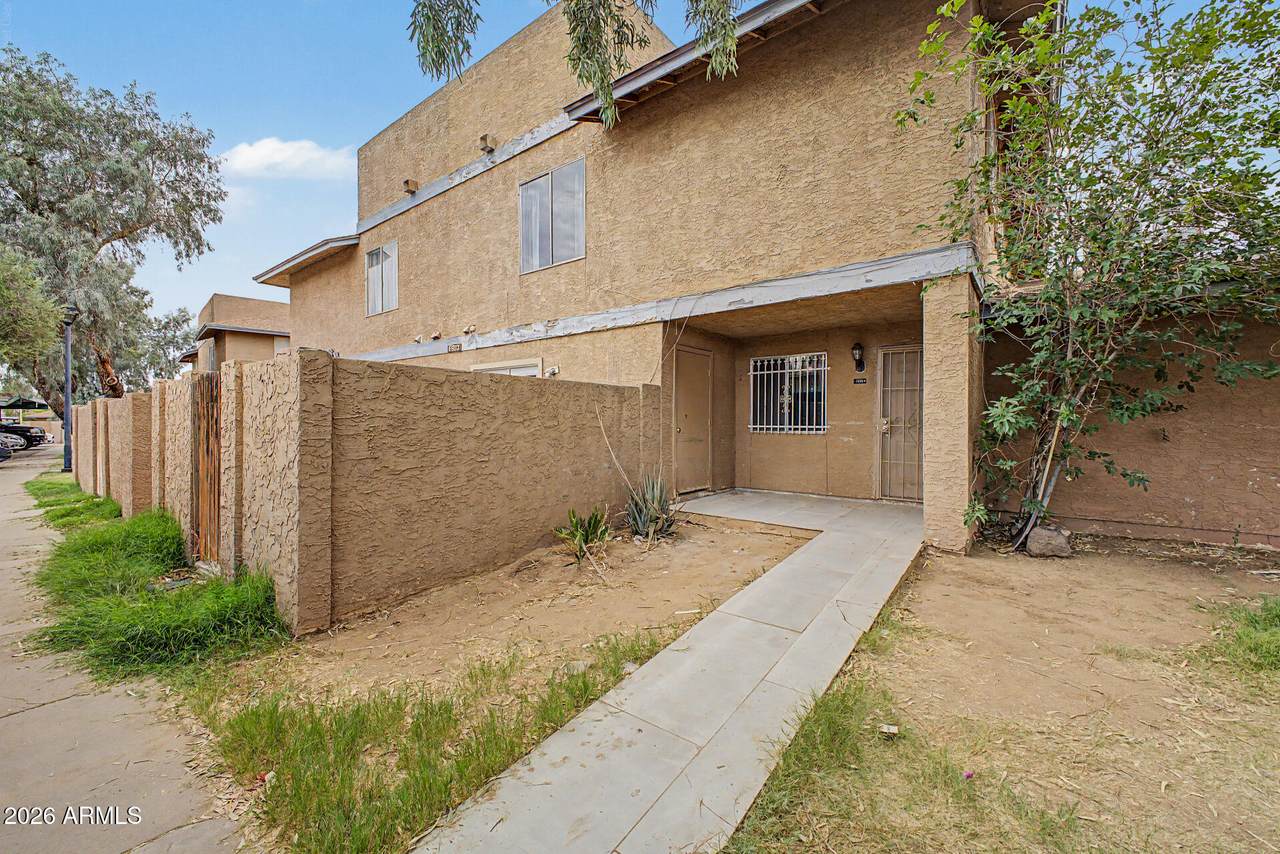 6902 Devonshire Avenue - Photo 1