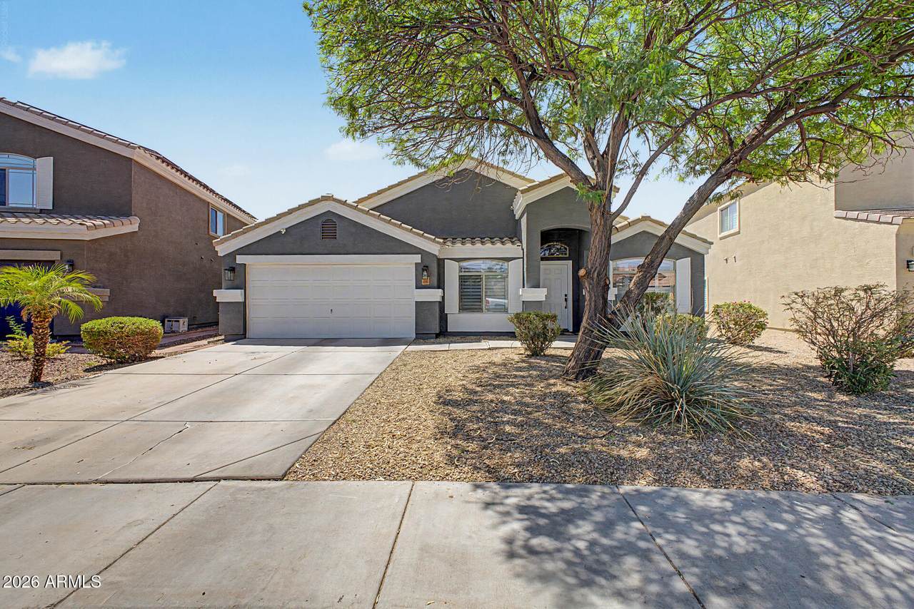 36805 Leonessa Avenue - Photo 1