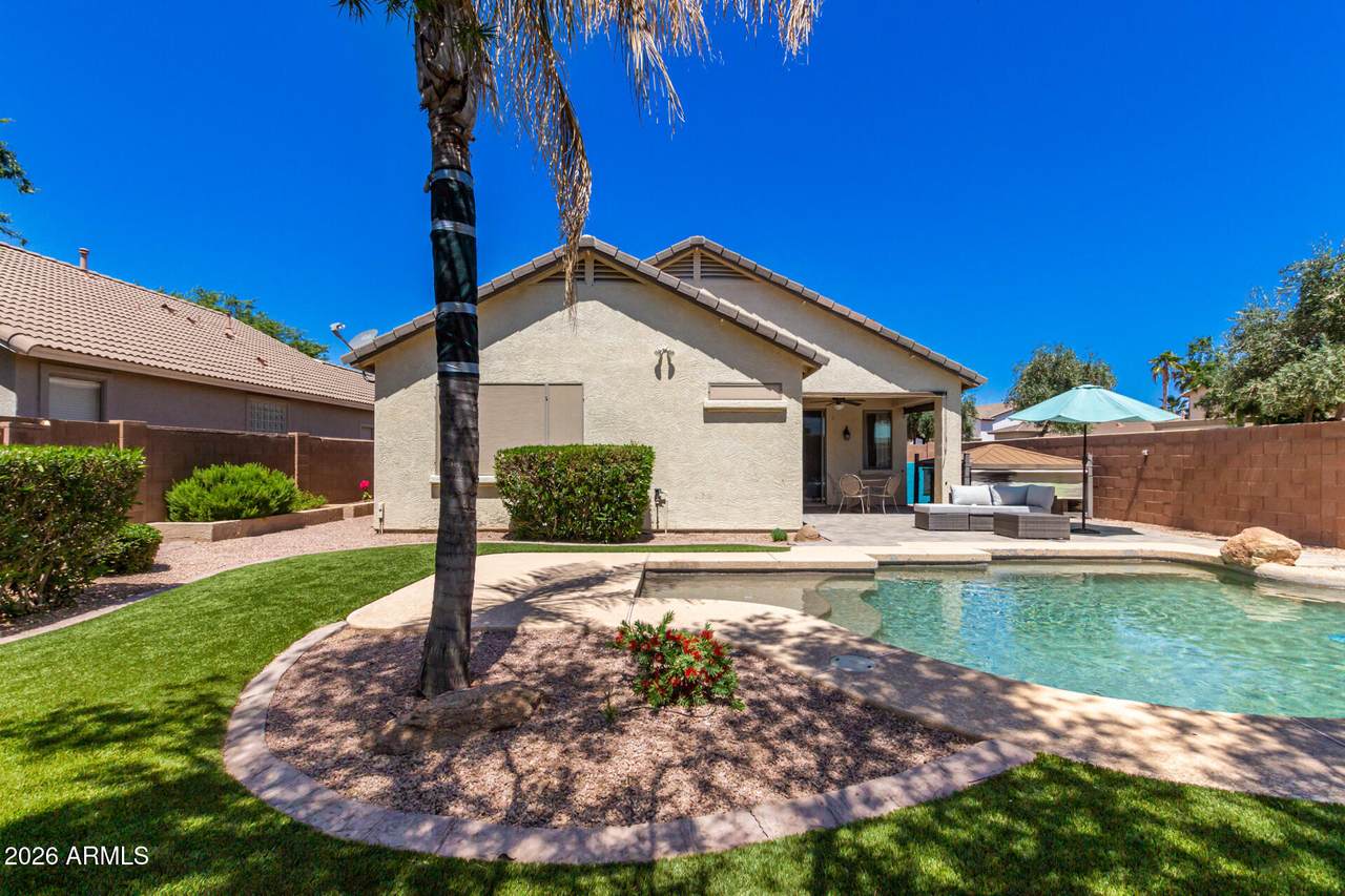 4261 Crown Court - Photo 1