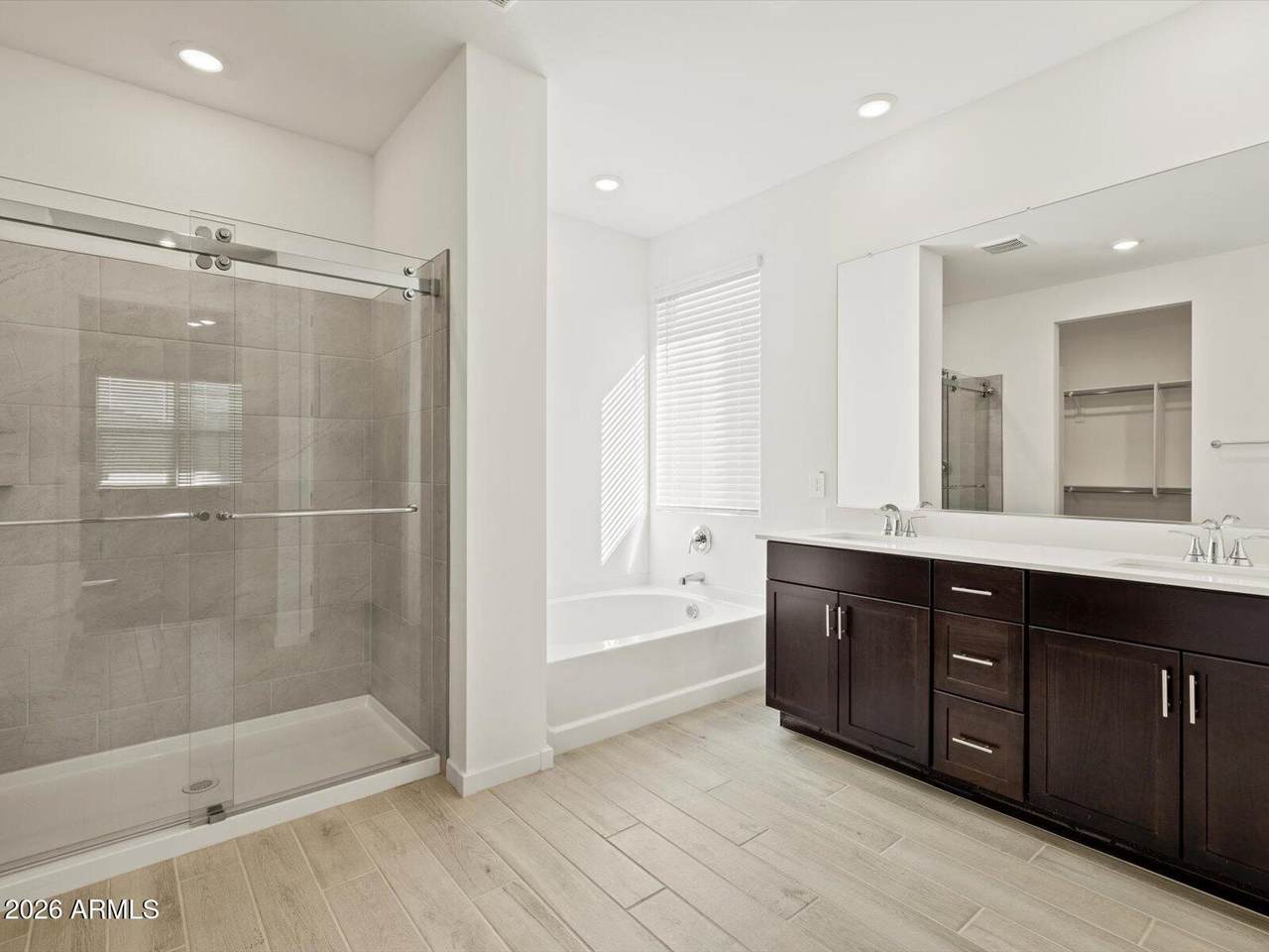 10823 Jones Avenue - Photo 1