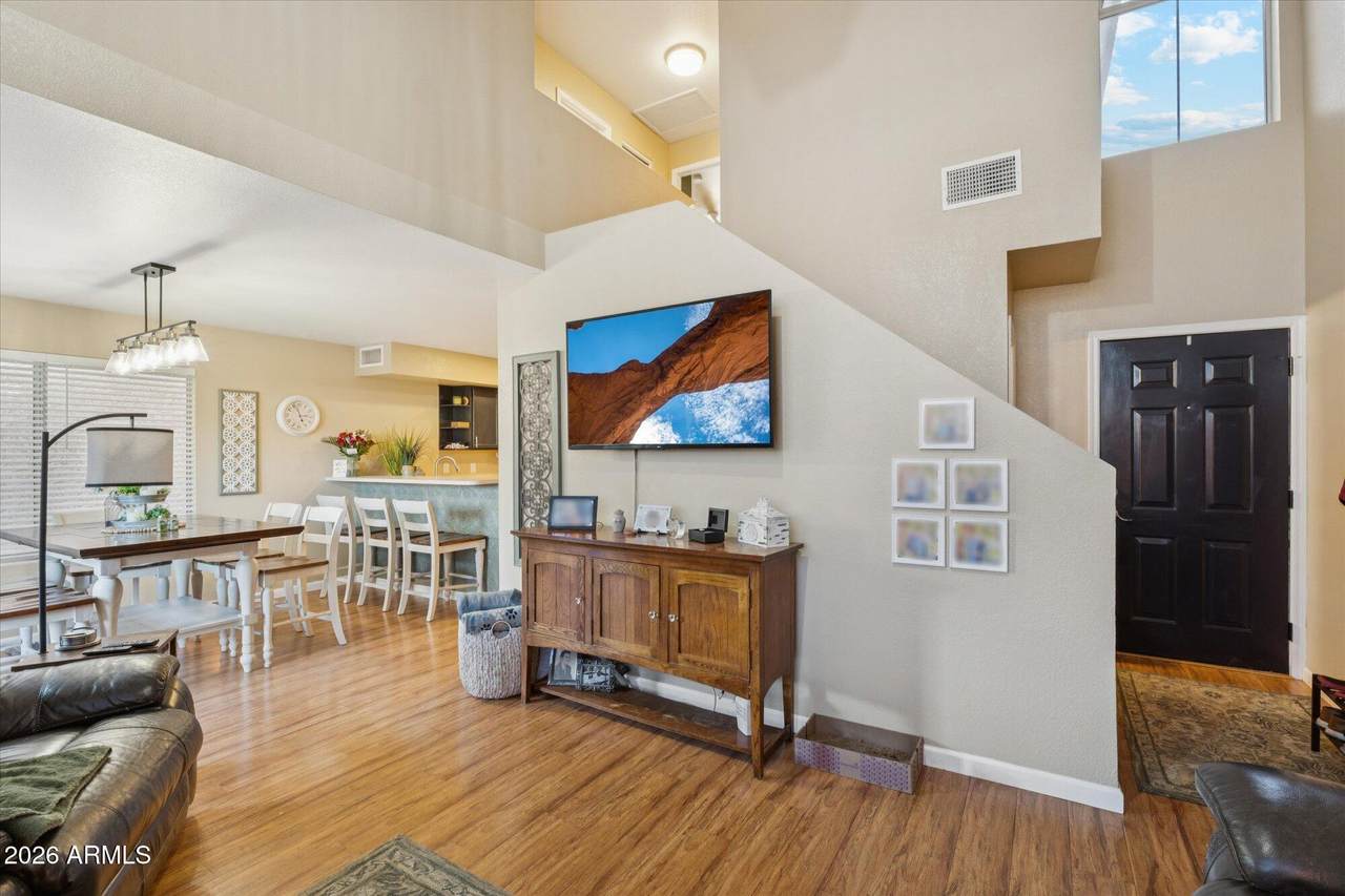 501 Sunrise Drive - Photo 1