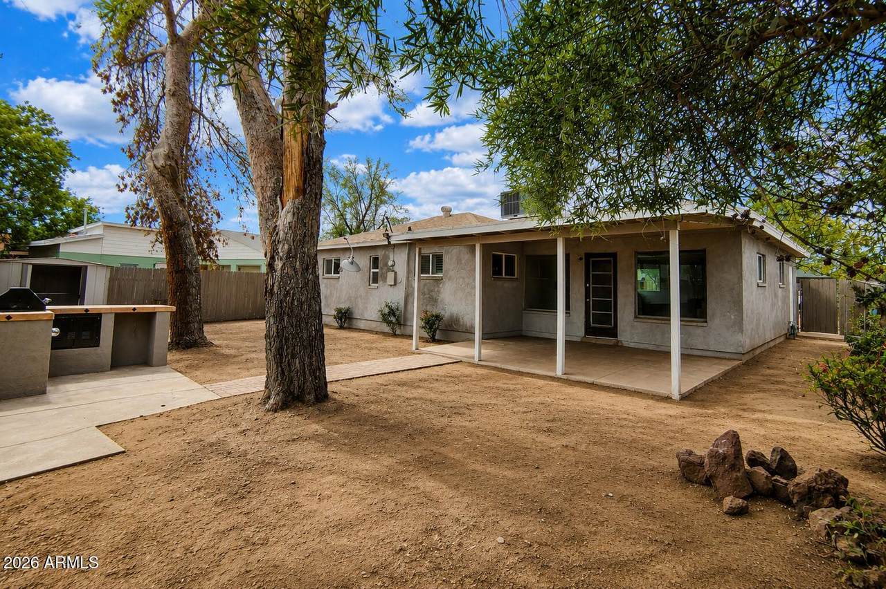 4529 9th Avenue - Photo 1