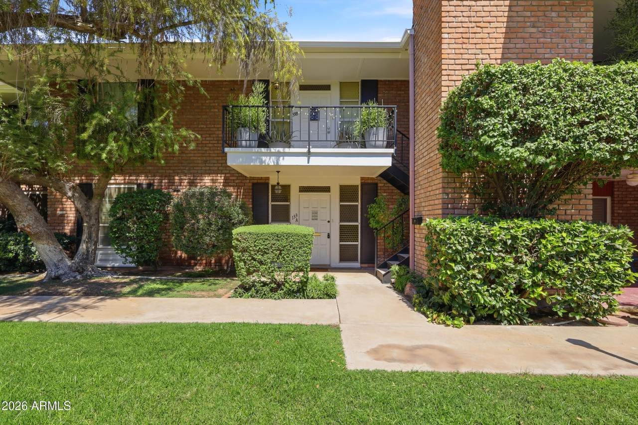 133 Palm Lane - Photo 1