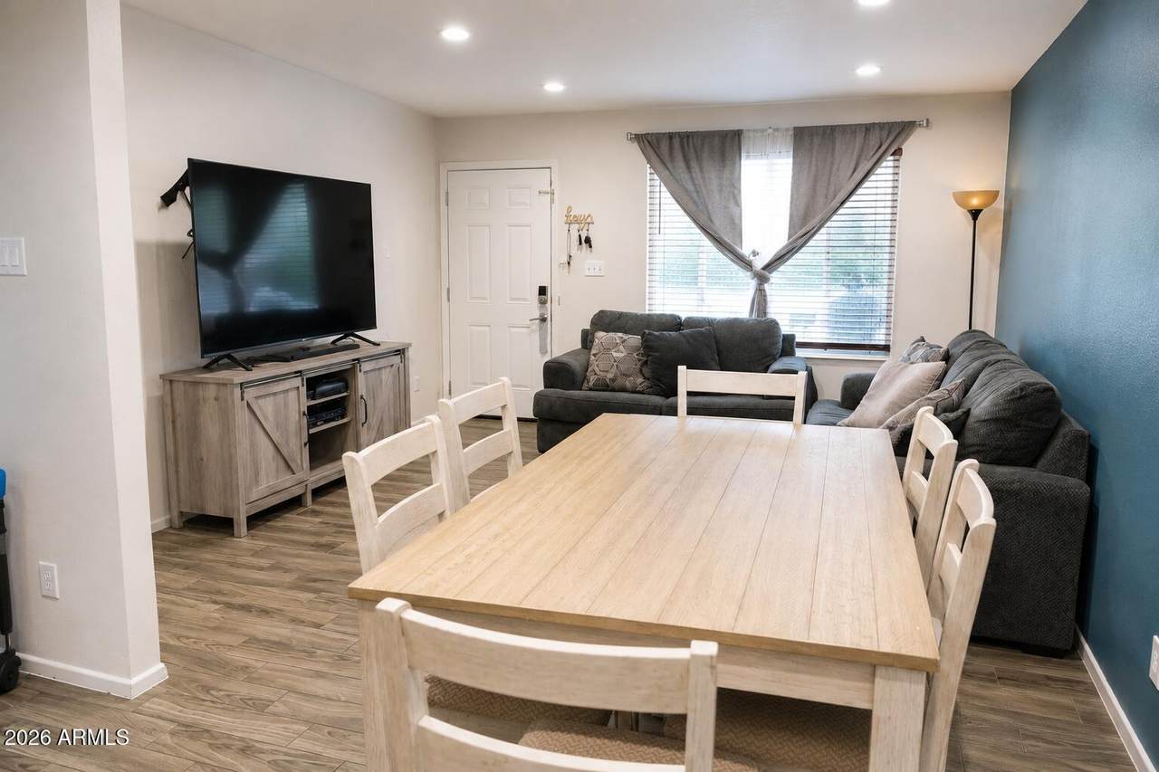 8318 Roma Avenue - Photo 1