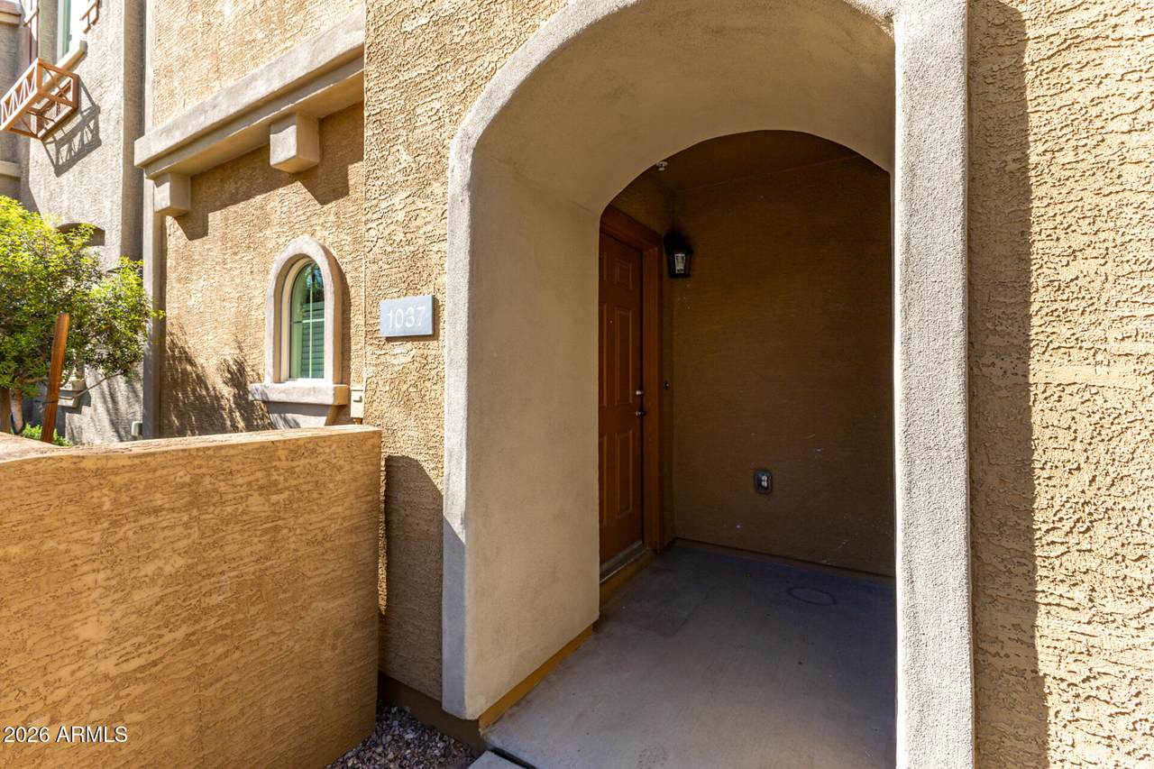 240 Juniper Avenue - Photo 1