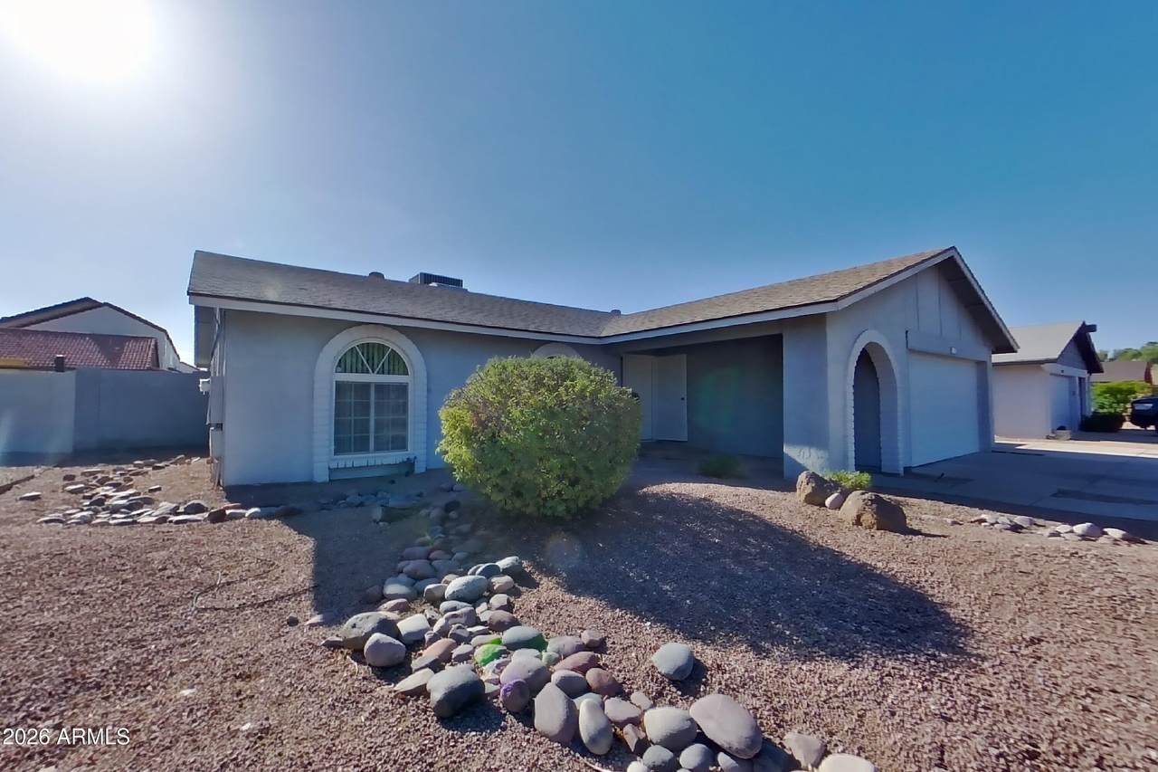 2803 Dakota Street - Photo 1