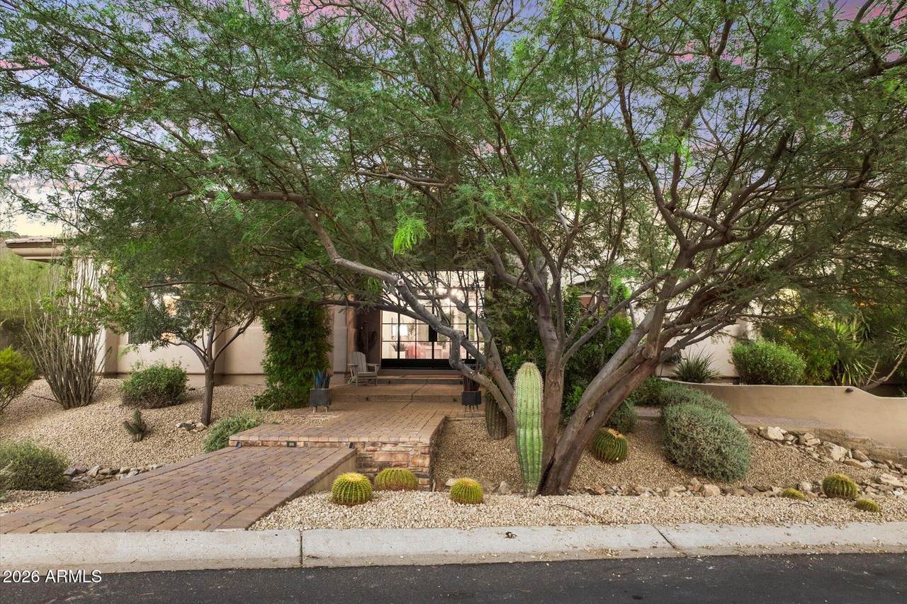https://bt-photos.global.ssl.fastly.net/armls/1280_boomver_1_7046699-2.jpg