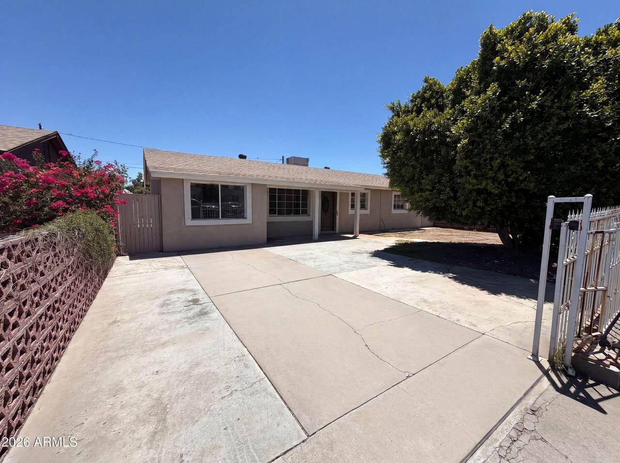 4505 Clarendon Avenue - Photo 1