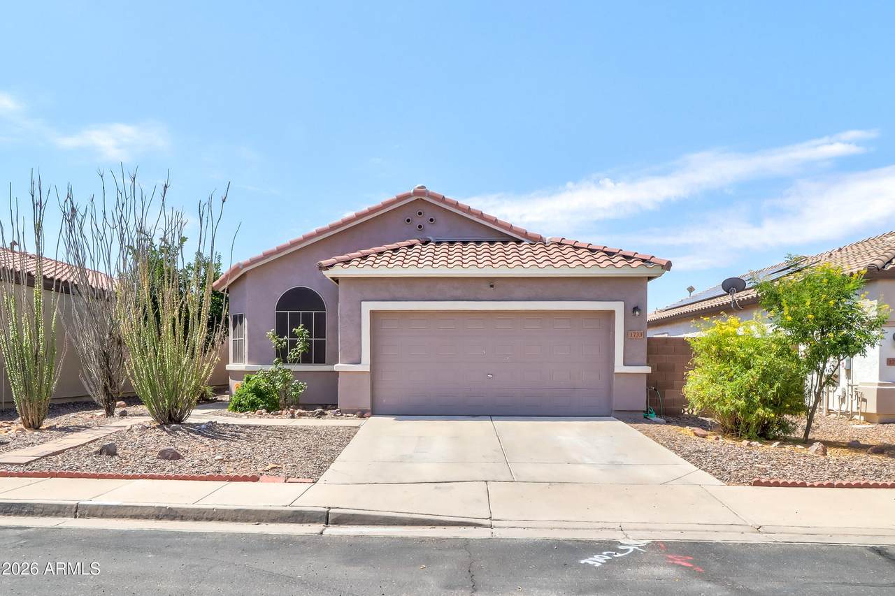 1733 Desert Breeze Place - Photo 1