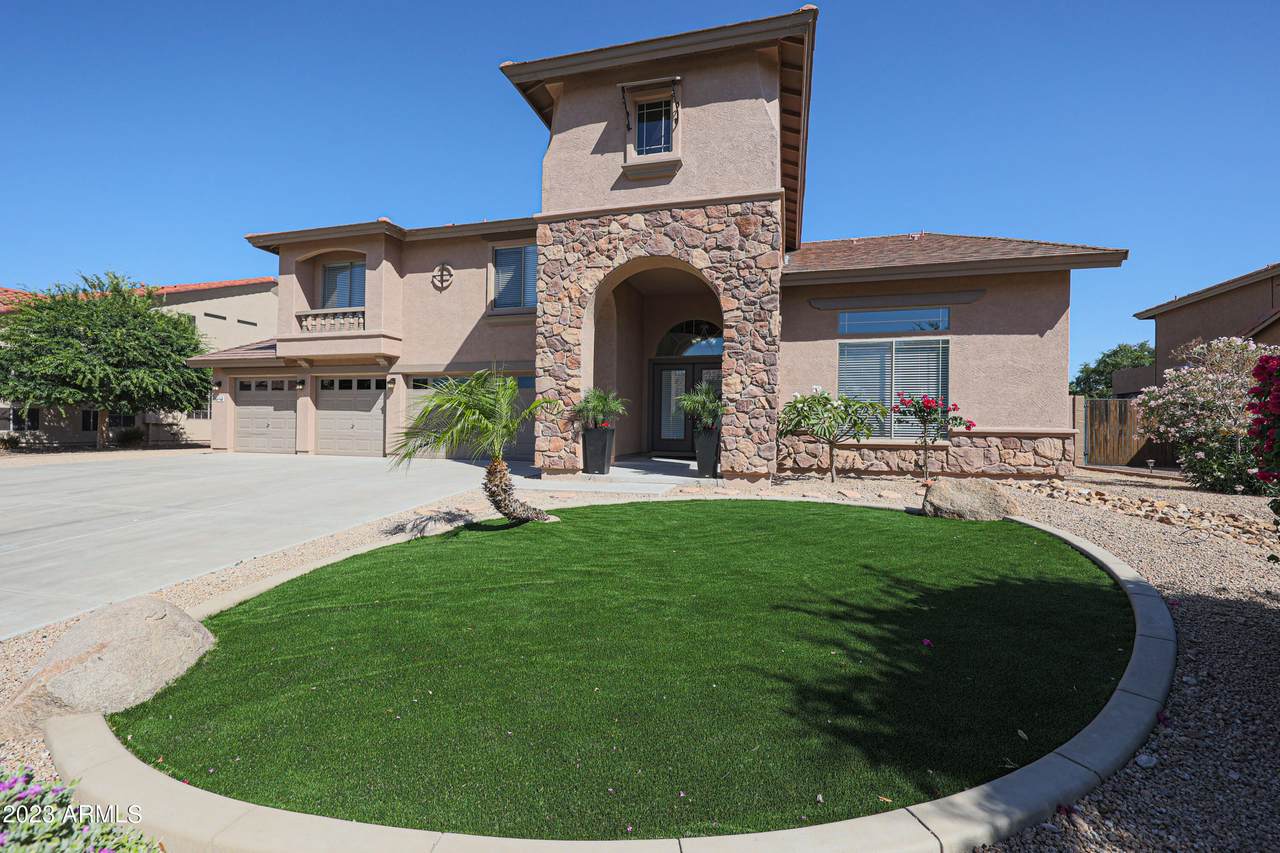 9779 Keyser Drive - Photo 1