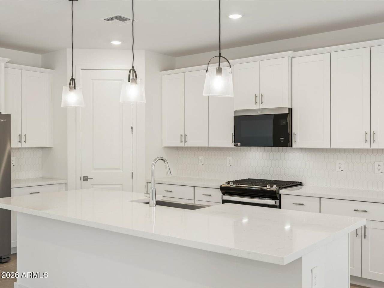 37069 Montserrat Street - Photo 1