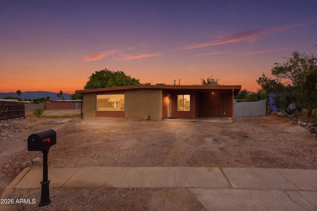 2469 Kevin Drive - Photo 1