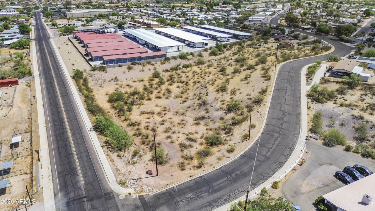 https://bt-photos.global.ssl.fastly.net/armls/1280_boomver_1_7047194-2.jpg