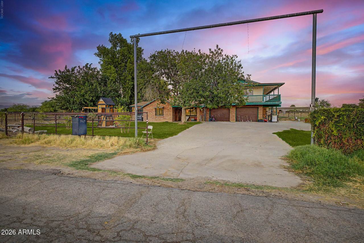 39625 Taylor Street - Photo 1