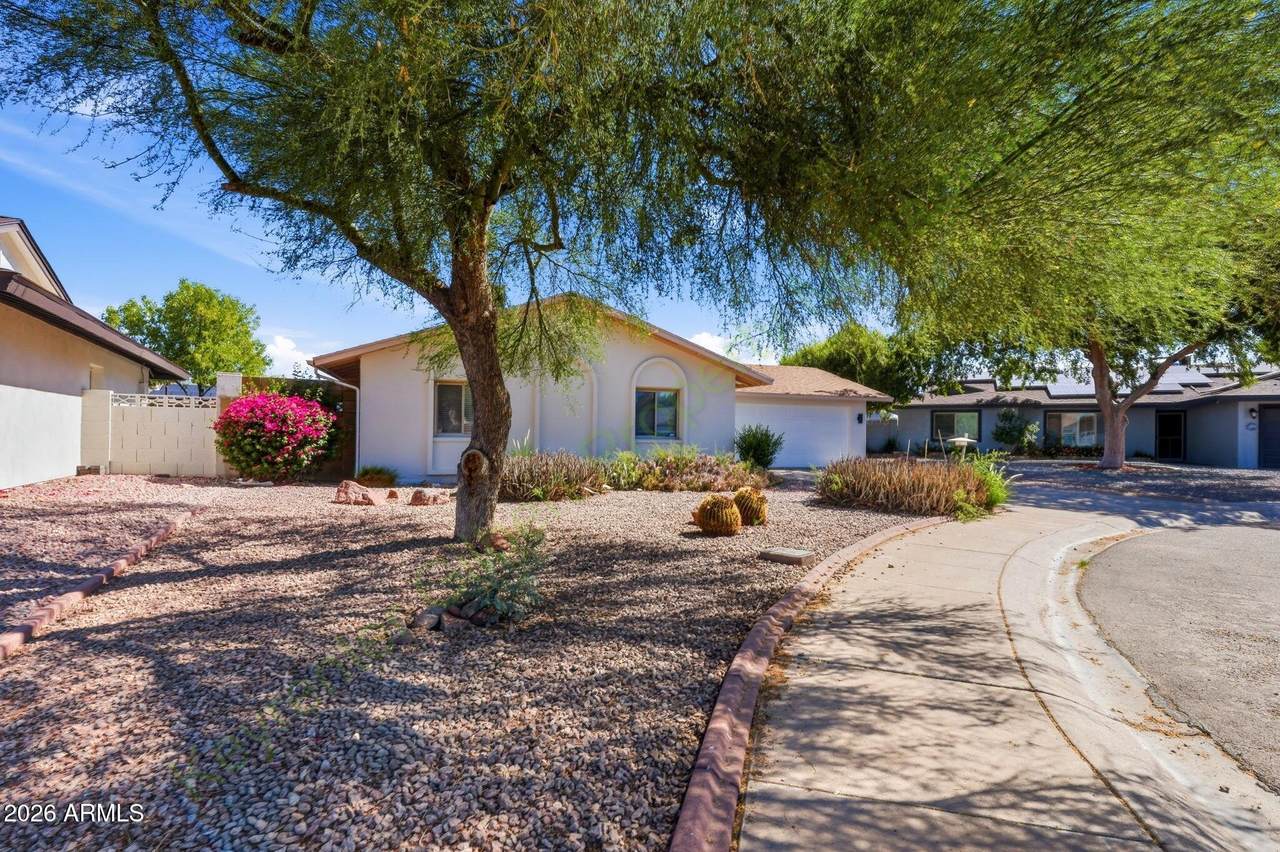 8608 Whitton Avenue - Photo 1