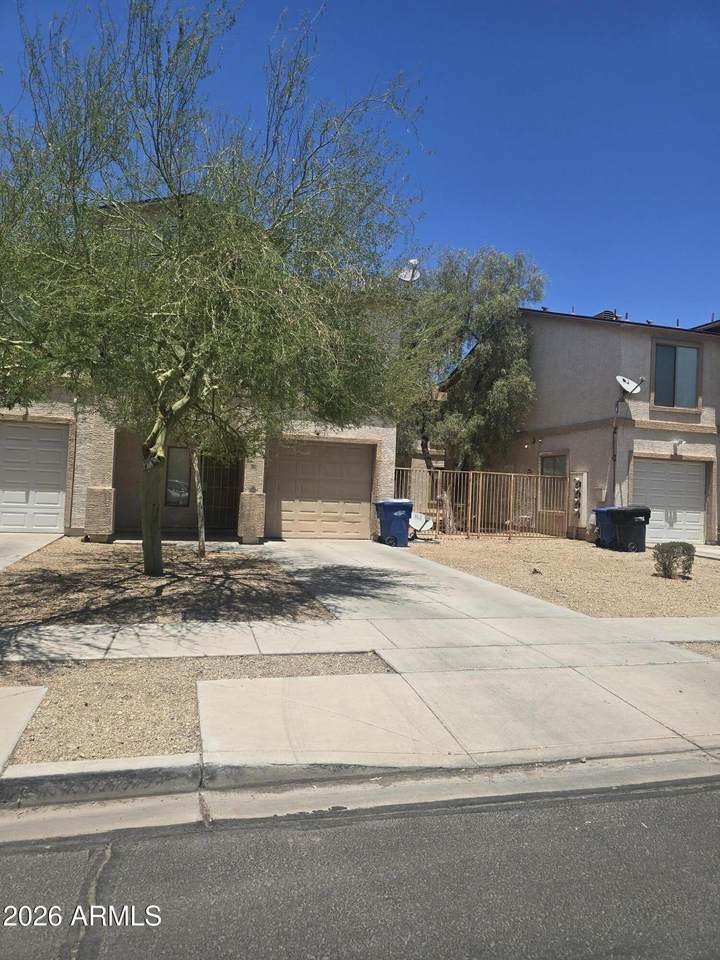 206 Lawrence Boulevard - Photo 1