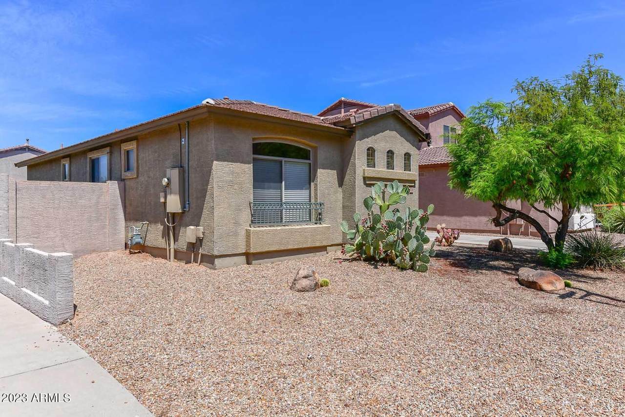 34718 25th Lane - Photo 1
