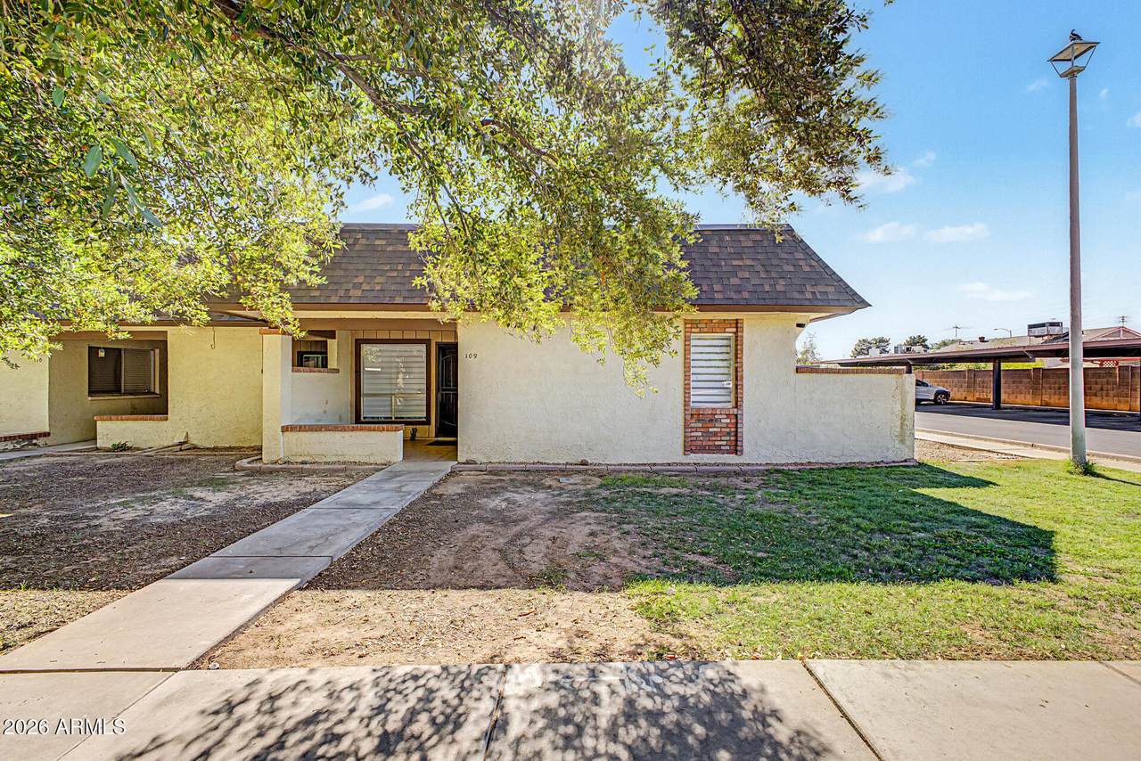 8161 107TH Avenue - Photo 1