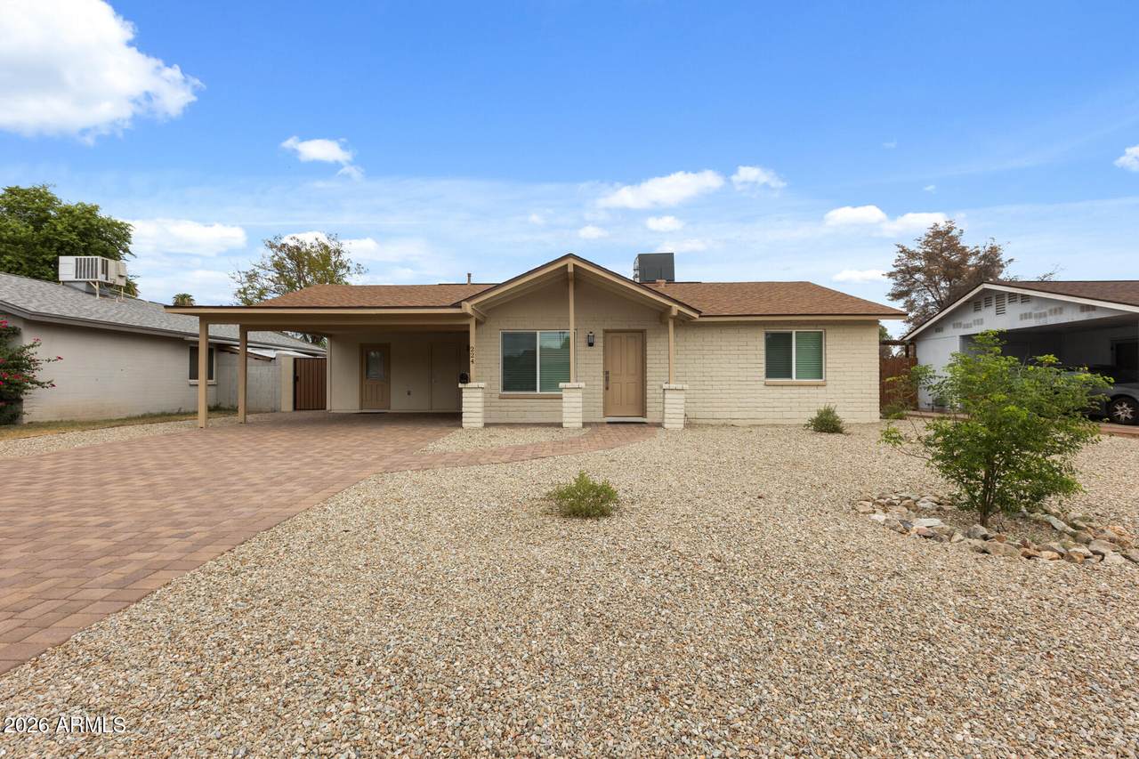224 Oxford Drive - Photo 1