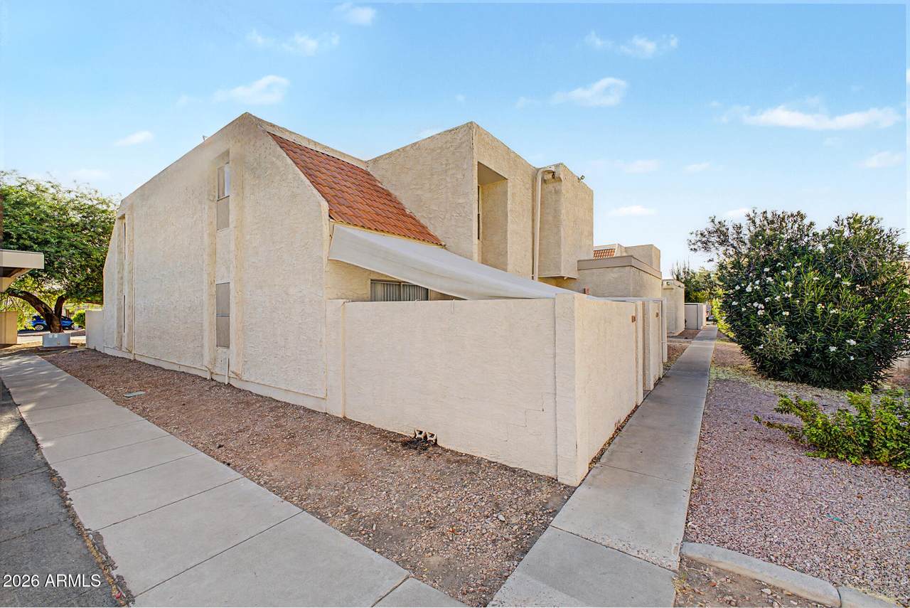 1342 Emerald Avenue - Photo 1