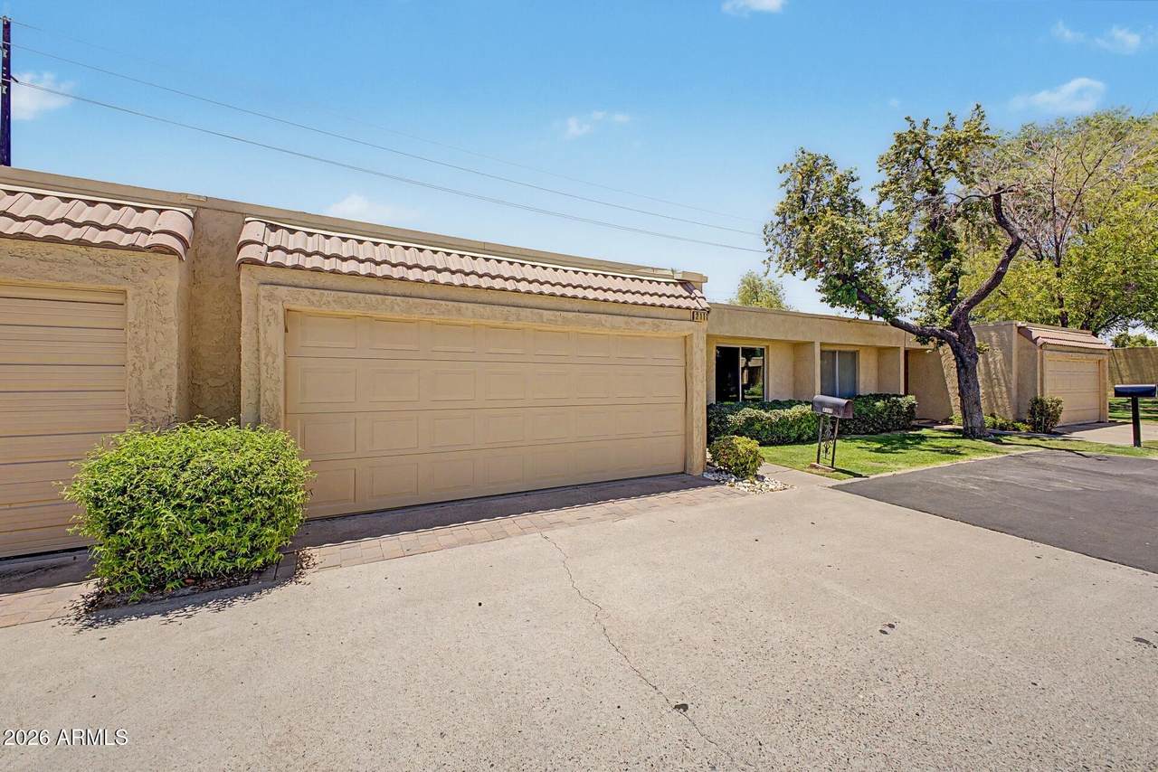 2111 Claremont Street - Photo 1