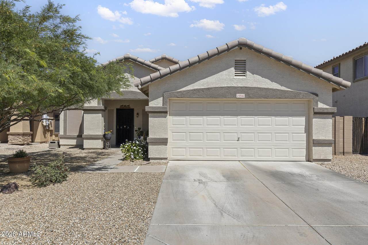 25542 Pioneer Street - Photo 1