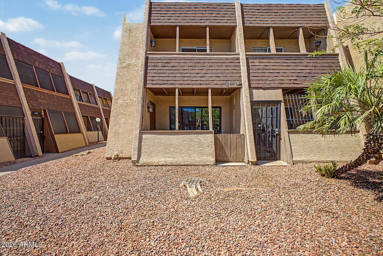 1601 Sunnyside Drive - Photo 1