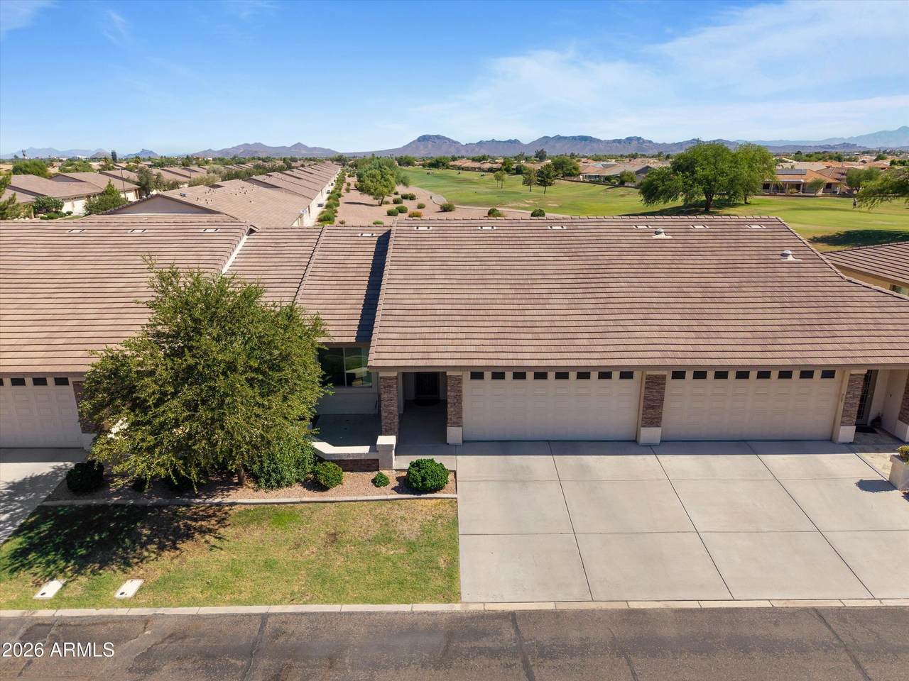 2662 Springwood Boulevard - Photo 1