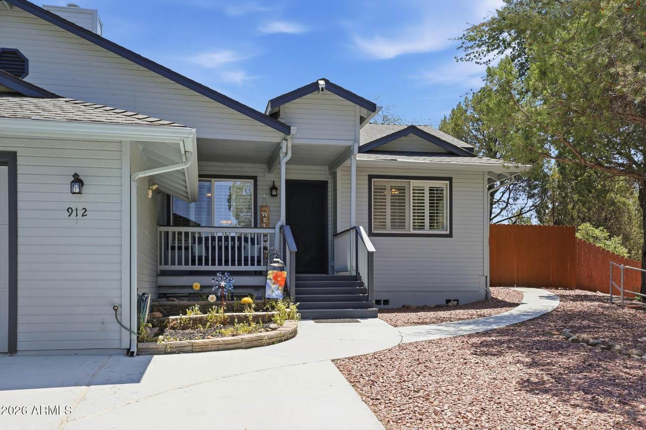 912 Wagon Trail - Photo 1