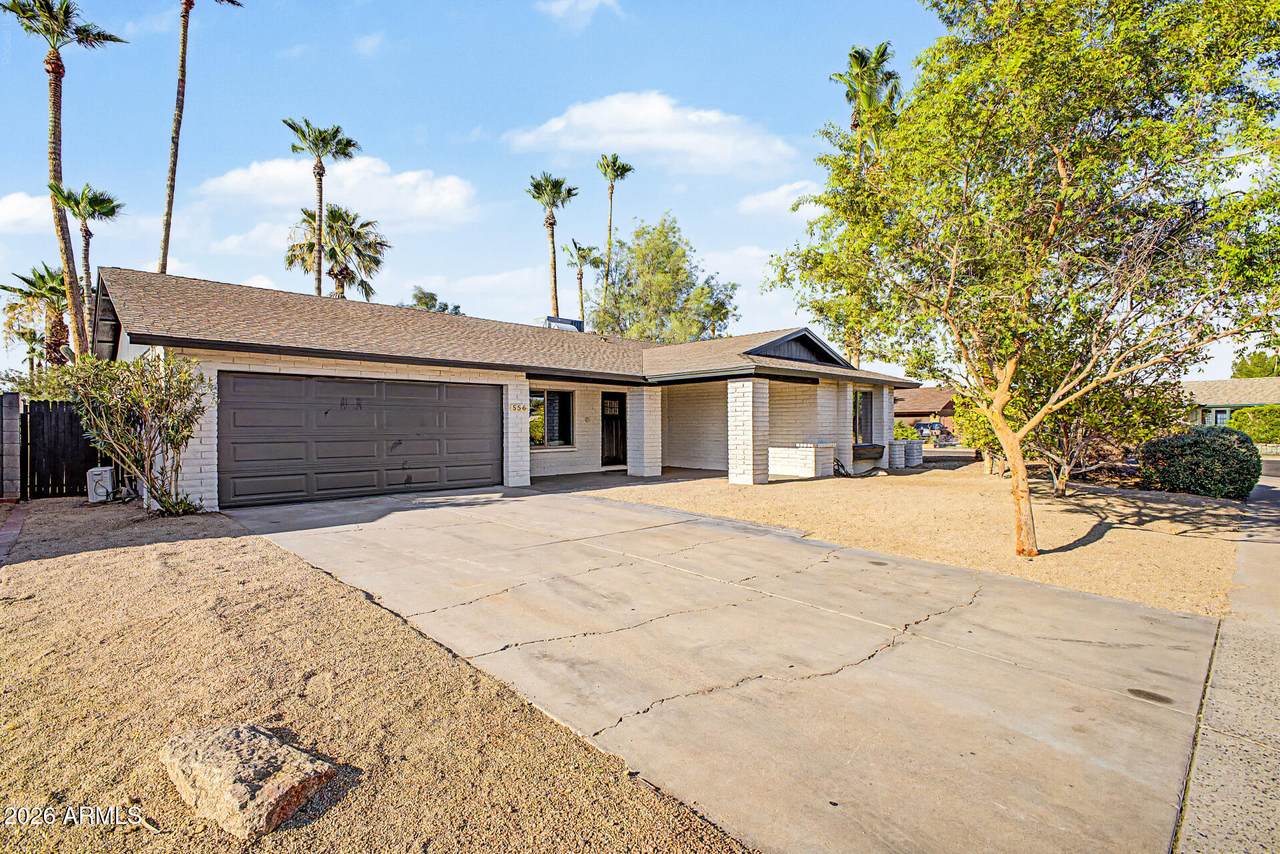 556 Kiva Avenue - Photo 1