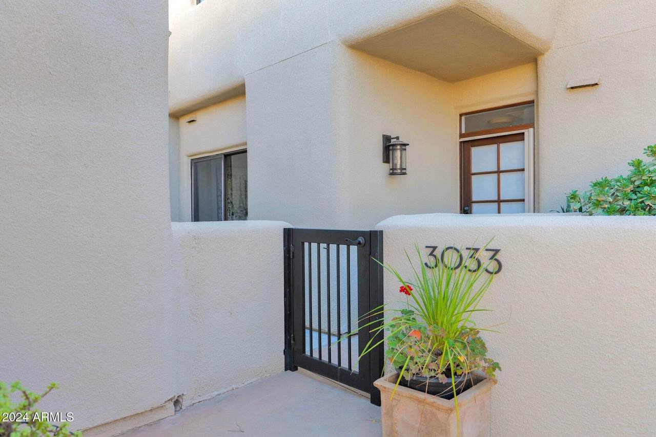 3033 Rose Lane - Photo 1