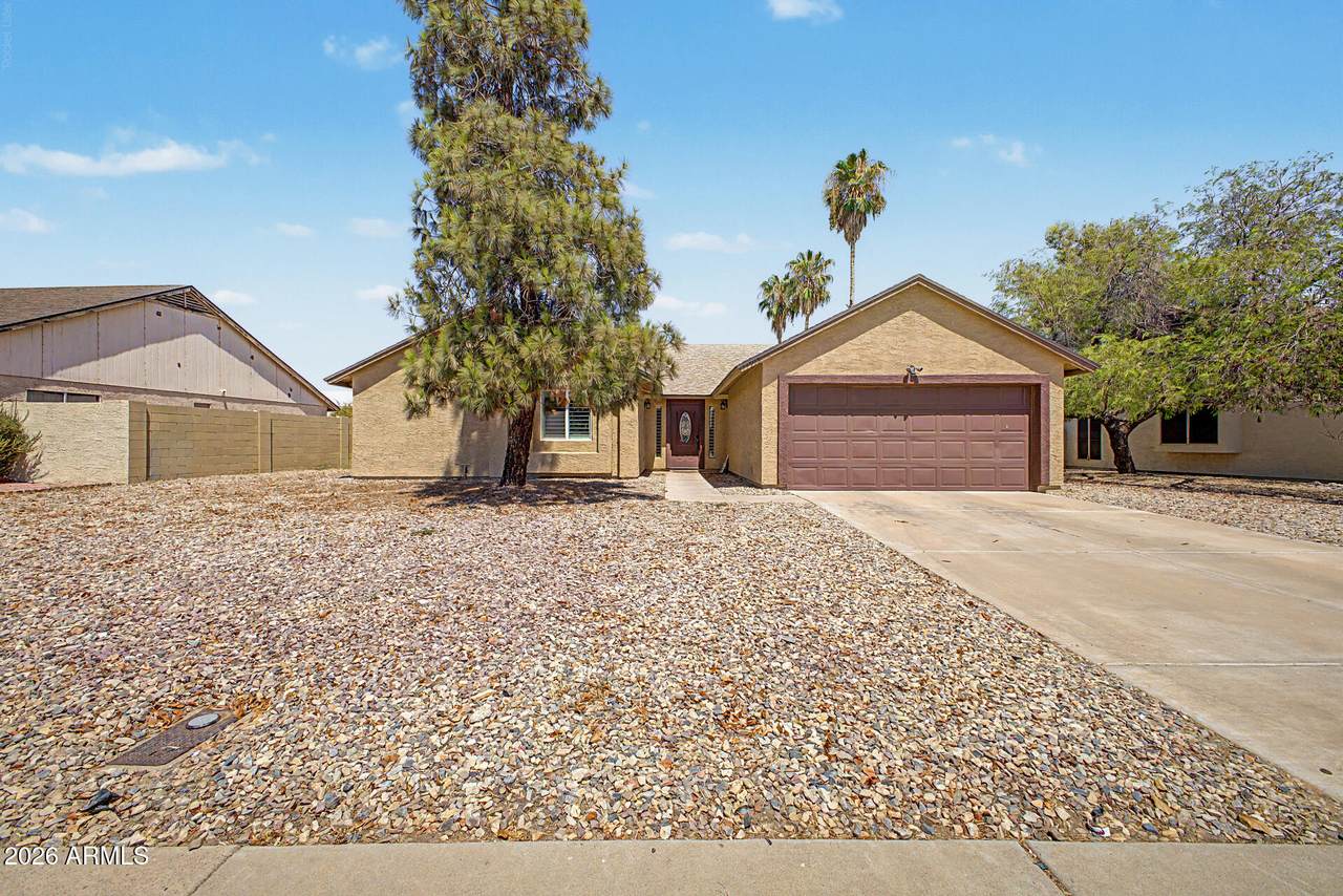 11915 79TH Avenue - Photo 1