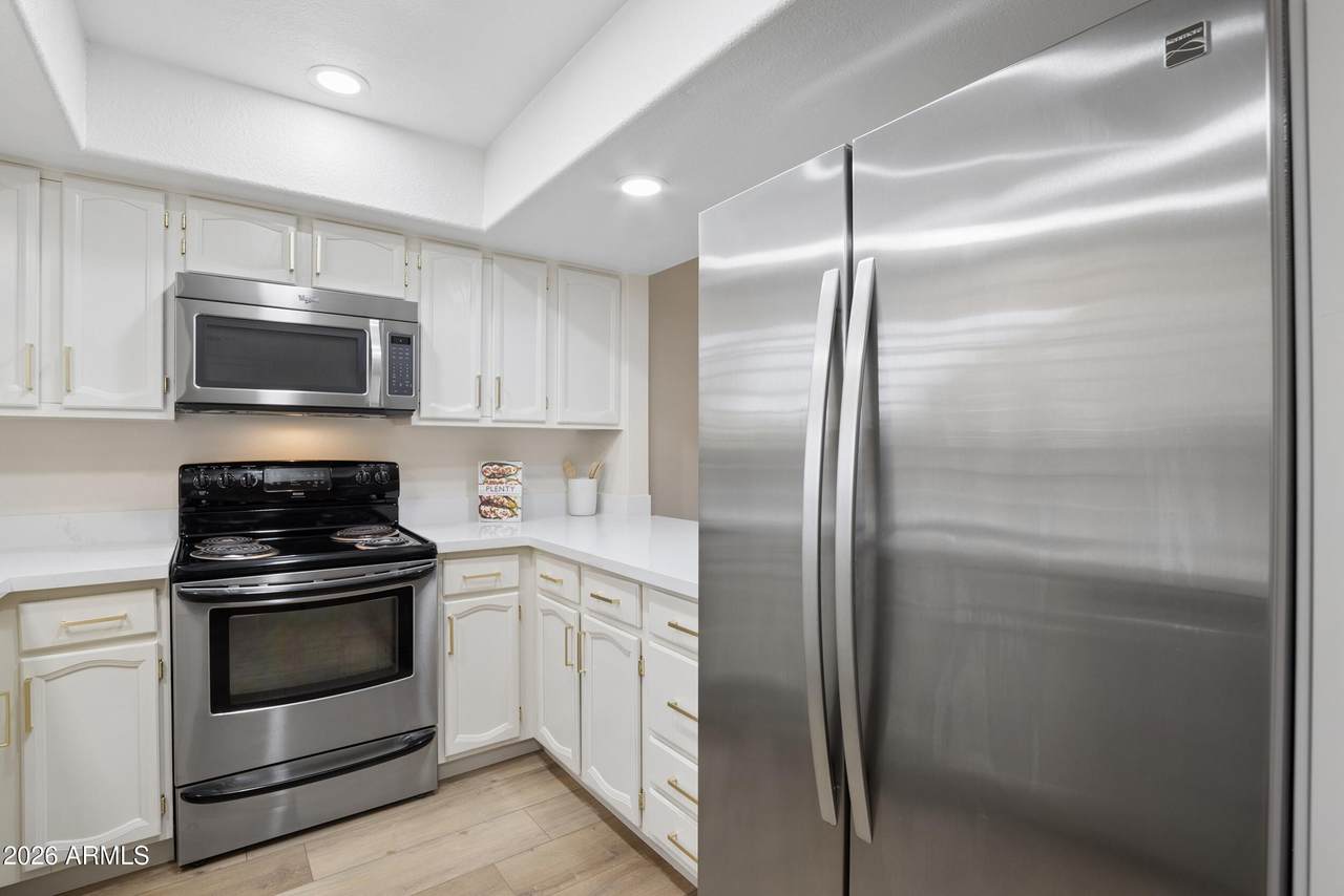 https://bt-photos.global.ssl.fastly.net/armls/1280_boomver_1_7053240-2.jpg