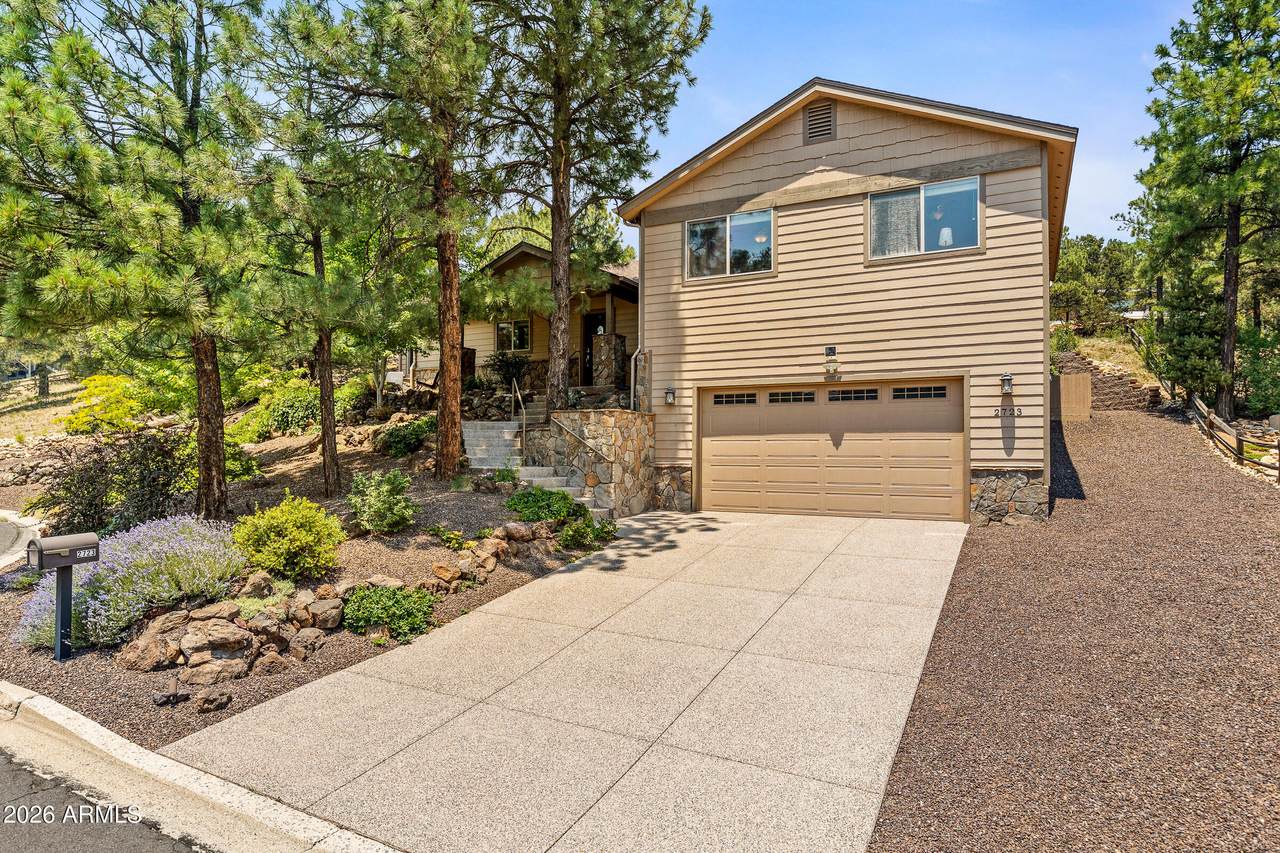 2723 Sandstone Way - Photo 1