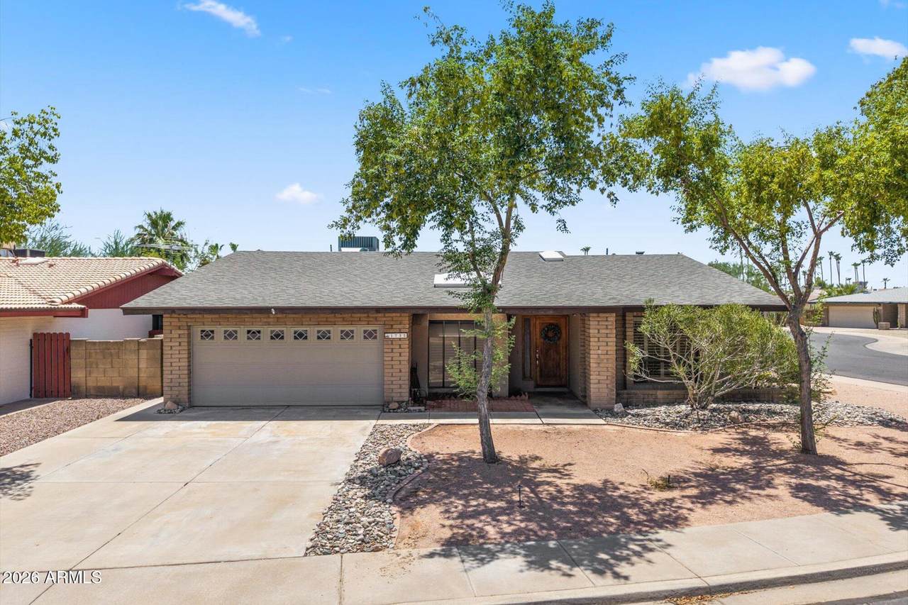 1735 Isleta Avenue - Photo 1