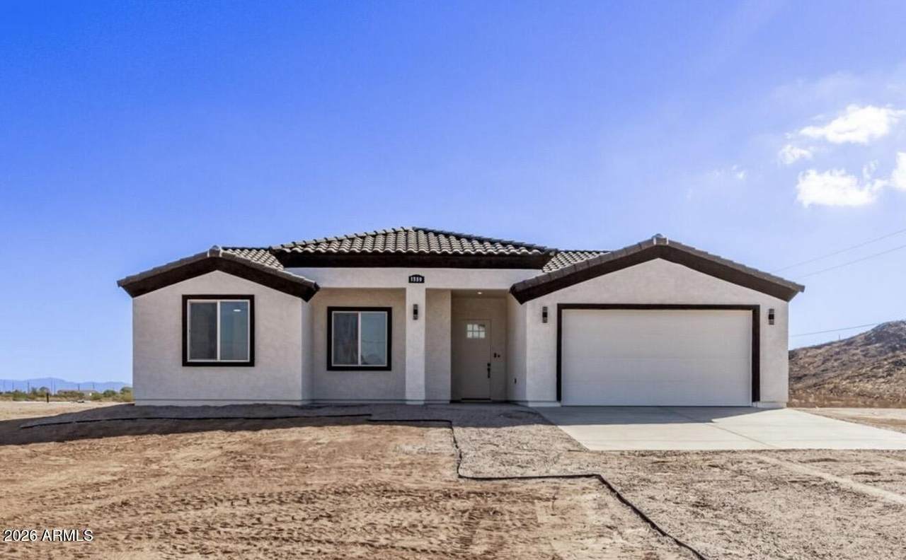 1559 391st Avenue - Photo 1