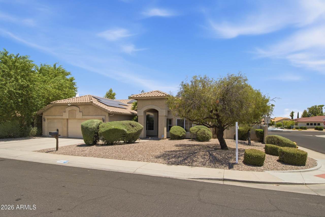 16435 47TH Place - Photo 1