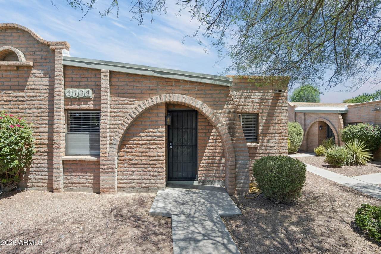 4434 Hubbell Street - Photo 1