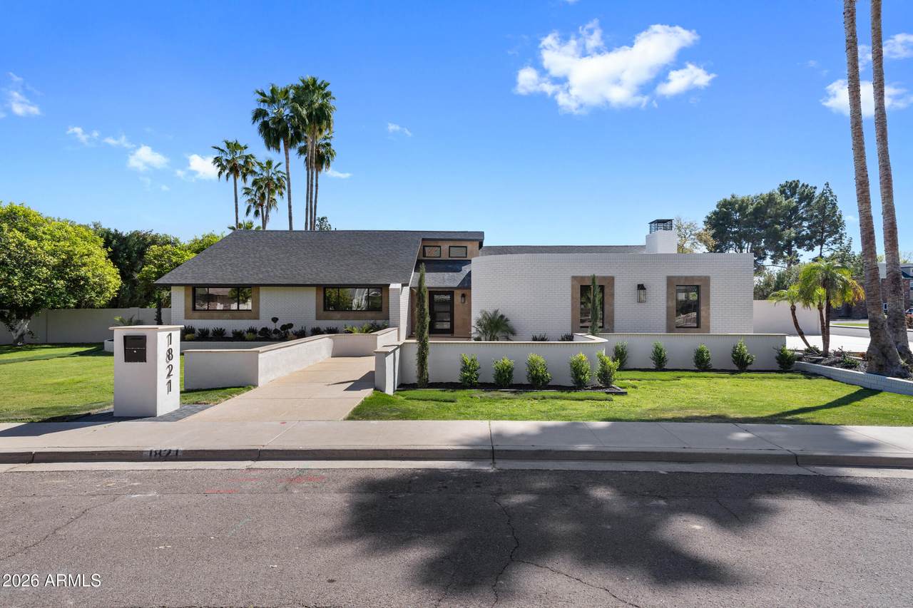 1821 Lynwood Street - Photo 1