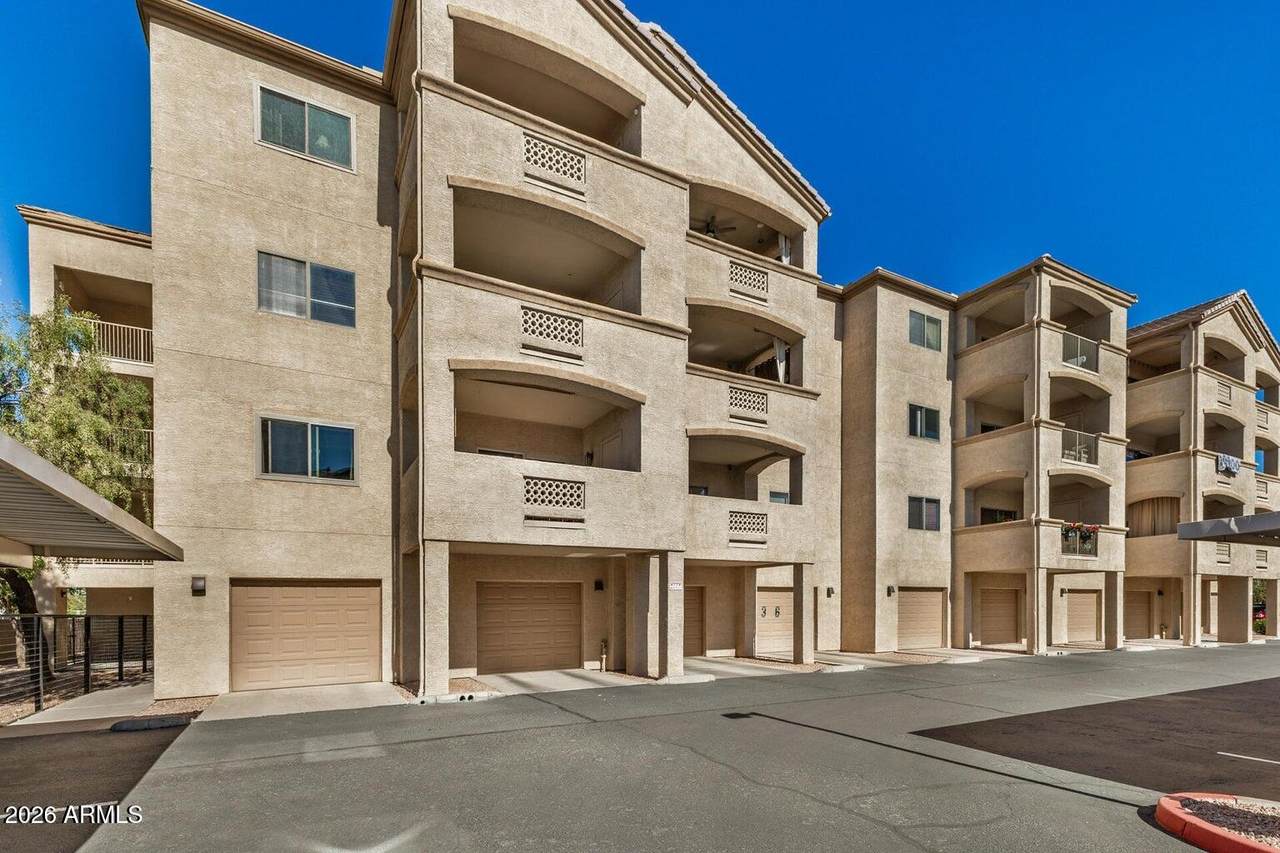 920 Devonshire Avenue - Photo 1