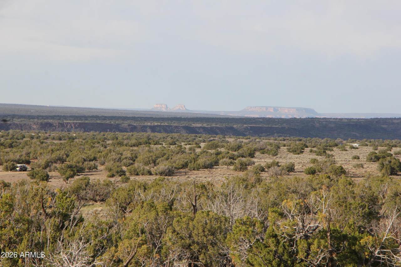 6711 N6711 - Photo 1