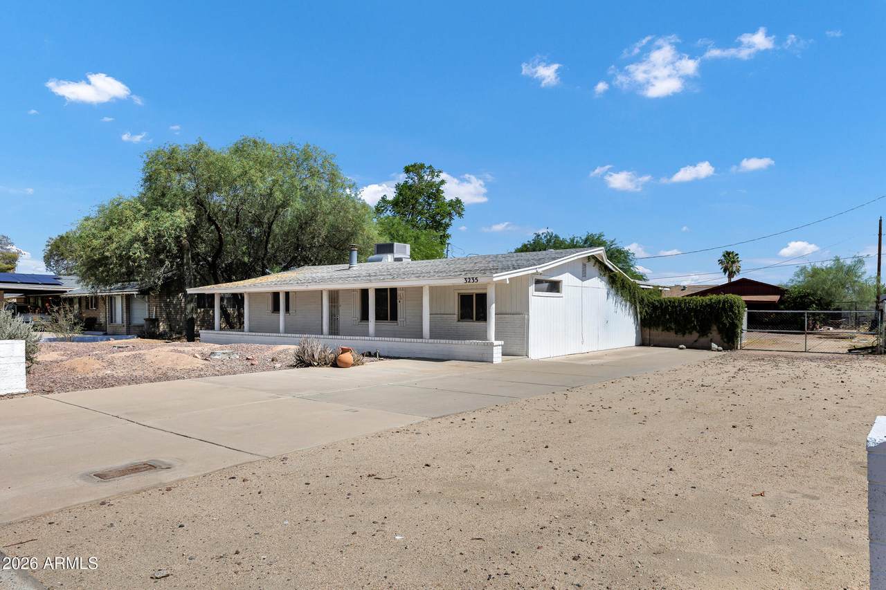 3235 Sunnyside Lane - Photo 1