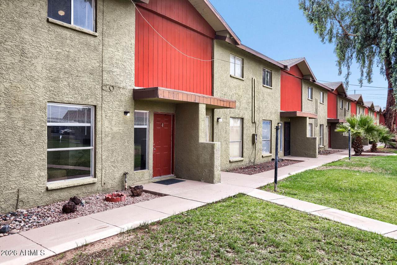 4615 39TH Avenue - Photo 1