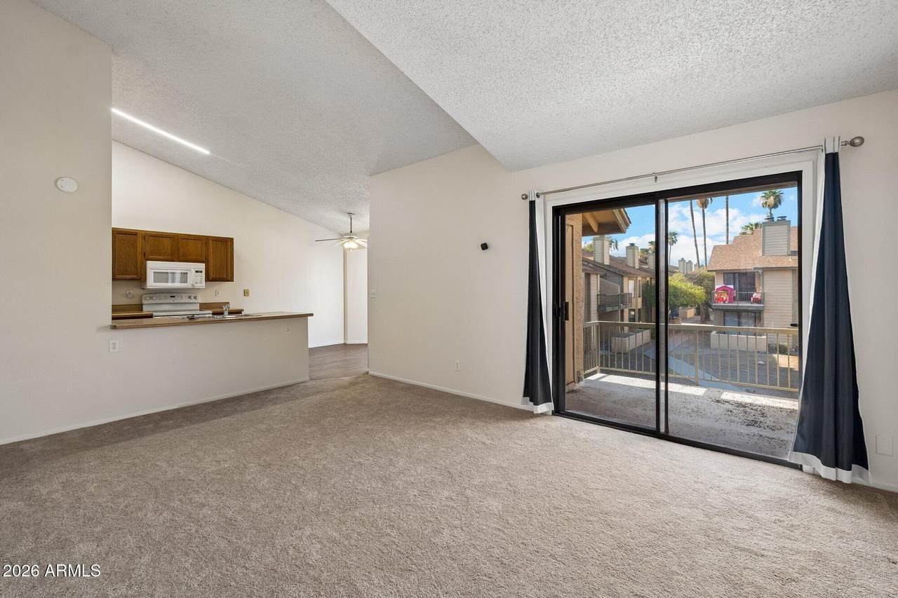 5236 Peoria Avenue - Photo 1