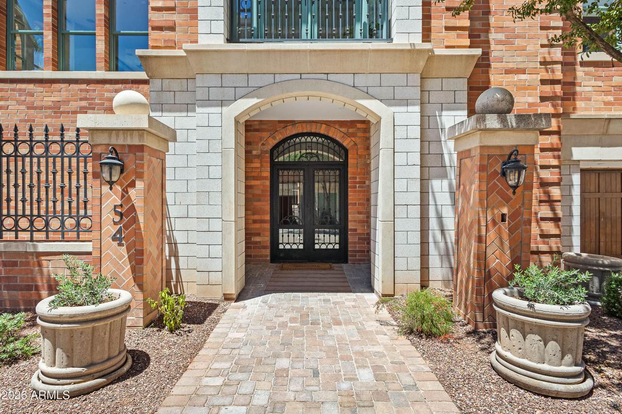 54 Palm Lane - Photo 1